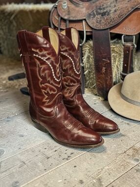 Men Vintage Leather Burgundy Cowboy Boots By Herencia Size 10.5